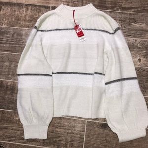 Jennifer Lopez sweater